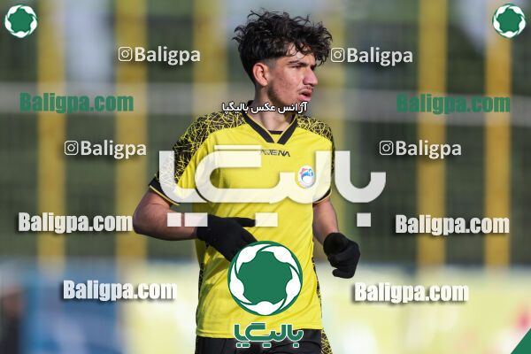 آریا ذوب آهن 1–1 پیروزان