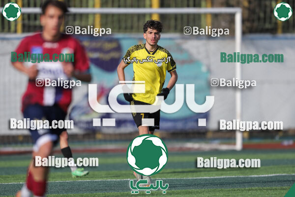 آریا ذوب آهن 1–1 پیروزان