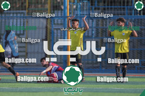 آریا ذوب آهن 1–1 پیروزان