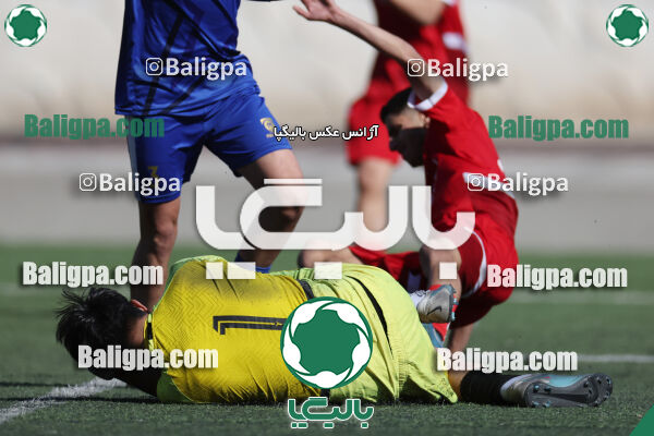 استقلال 1 - 1 کیا