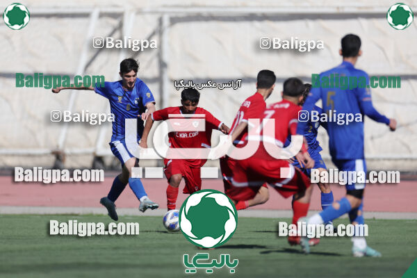 استقلال 1 - 1 کیا