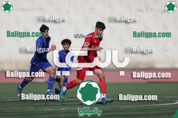 استقلال 1 - 1 کیا