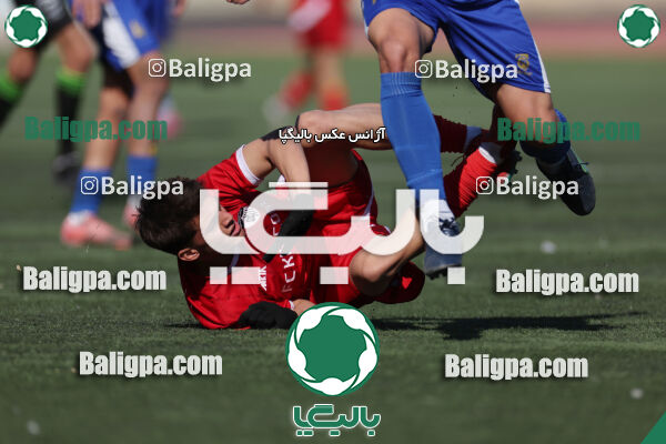 استقلال 1 - 1 کیا