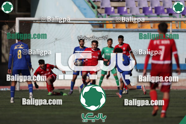 استقلال 1 - 1 کیا