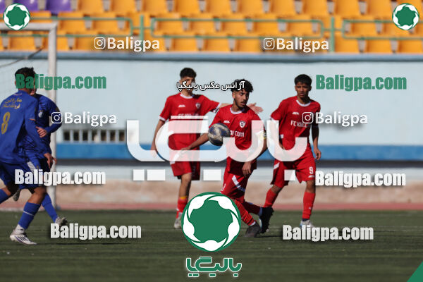 استقلال 1 - 1 کیا