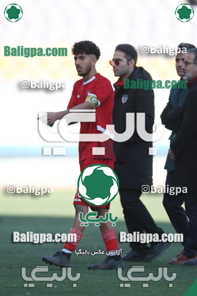 استقلال 1 - 1 کیا