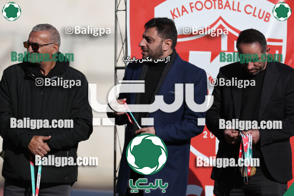 استقلال 1 - 1 کیا