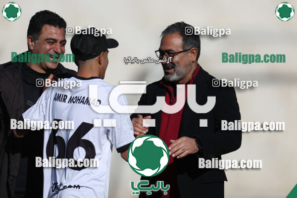 استقلال 1 - 1 کیا