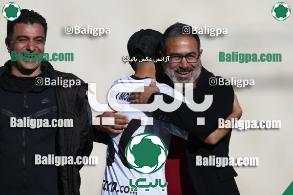 استقلال 1 - 1 کیا