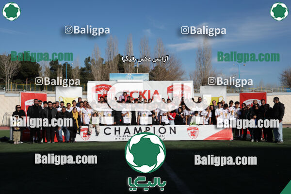 استقلال 1 - 1 کیا
