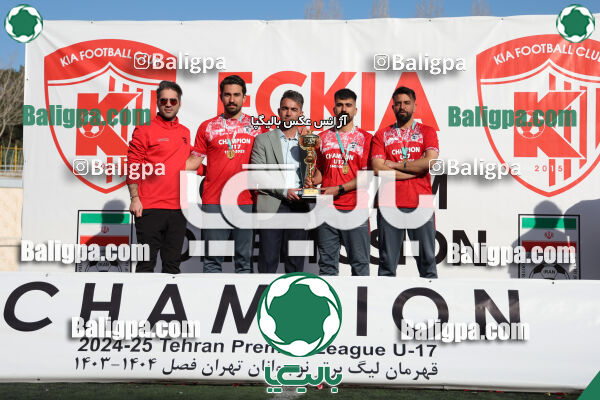 استقلال 1 - 1 کیا