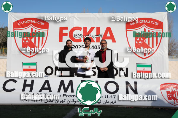 استقلال 1 - 1 کیا