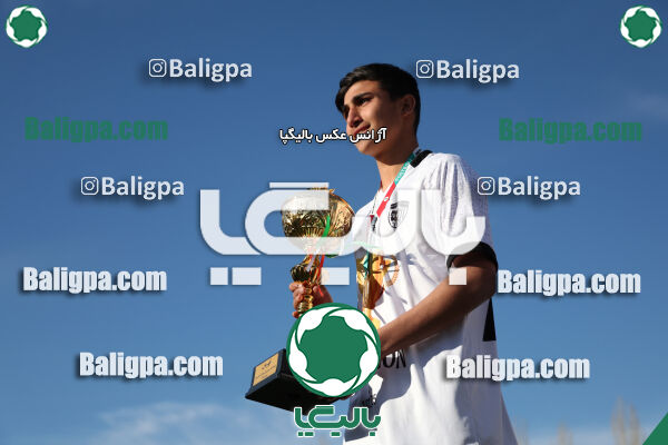 استقلال 1 - 1 کیا