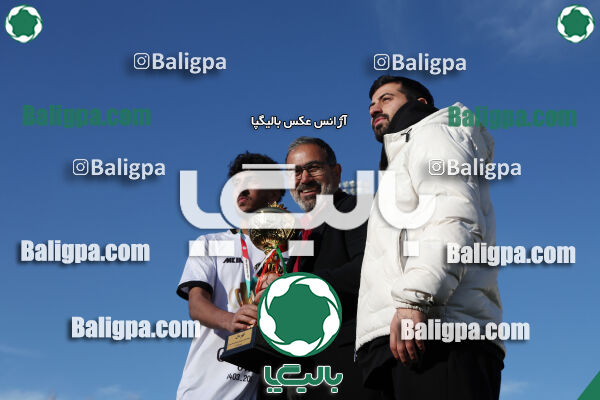 استقلال 1 - 1 کیا