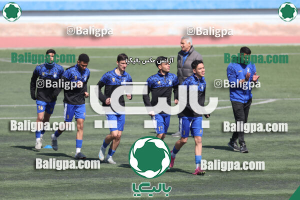 استقلال 1 - 1 کیا