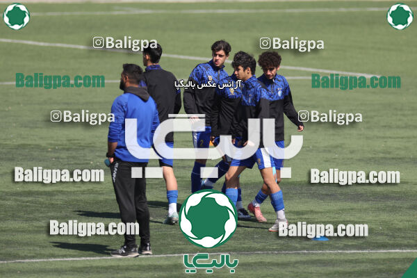 استقلال 1 - 1 کیا