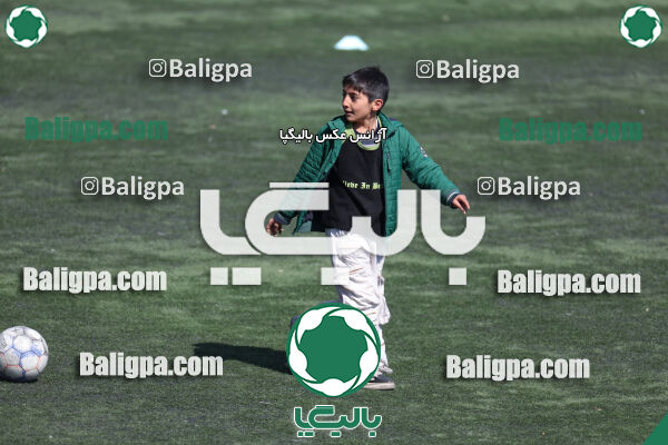 استقلال 1 - 1 کیا