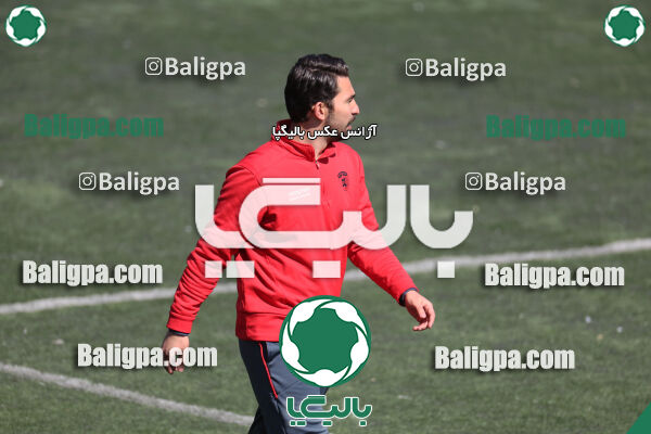 استقلال 1 - 1 کیا