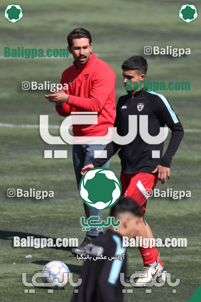 استقلال 1 - 1 کیا