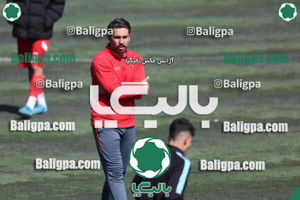 استقلال 1 - 1 کیا