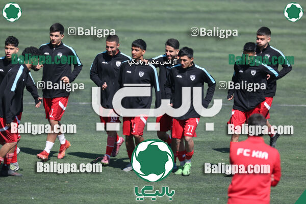استقلال 1 - 1 کیا