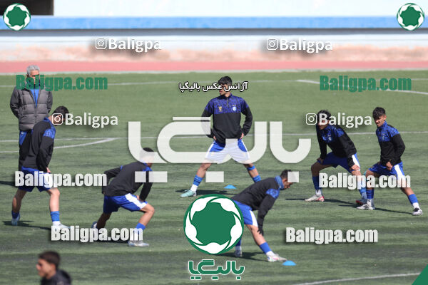 استقلال 1 - 1 کیا