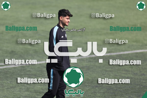استقلال 1 - 1 کیا