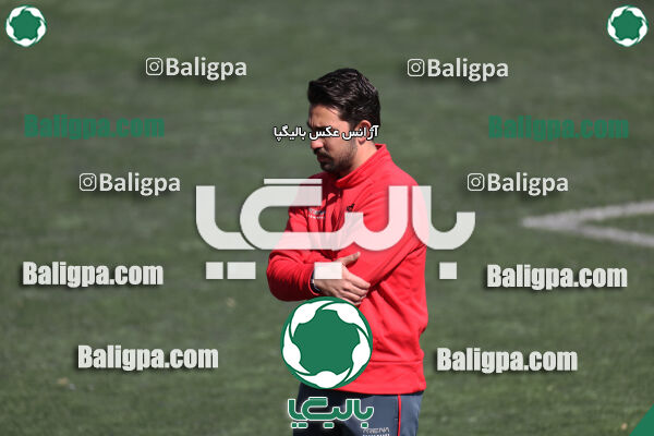 استقلال 1 - 1 کیا