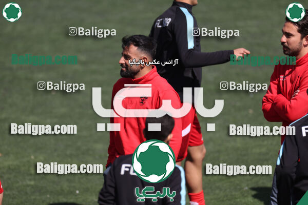 استقلال 1 - 1 کیا