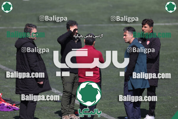 استقلال 1 - 1 کیا