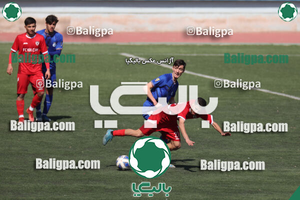 استقلال 1 - 1 کیا