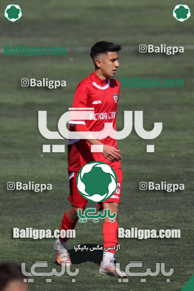 استقلال 1 - 1 کیا