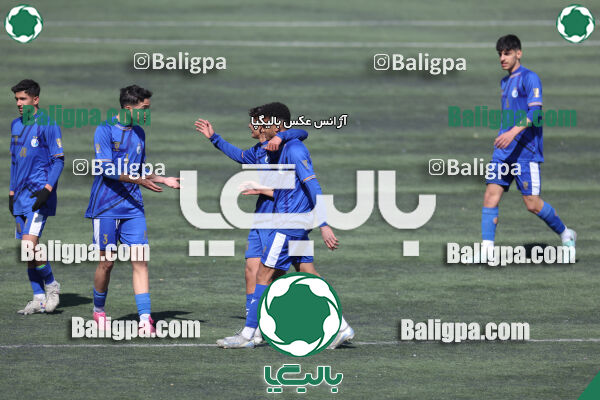 استقلال 1 - 1 کیا