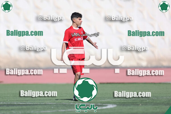 استقلال 1 - 1 کیا