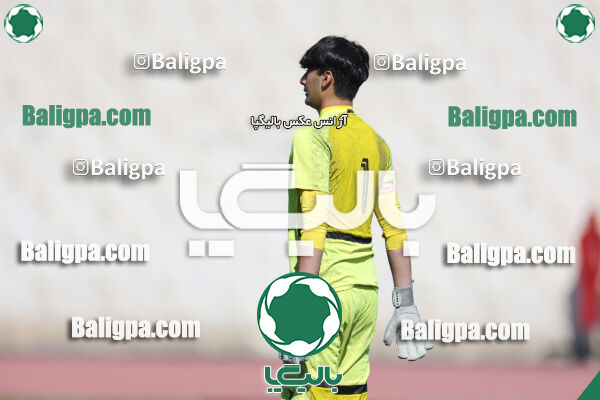 استقلال 1 - 1 کیا