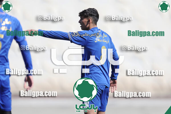 استقلال 1 - 1 کیا