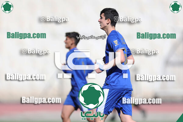 استقلال 1 - 1 کیا