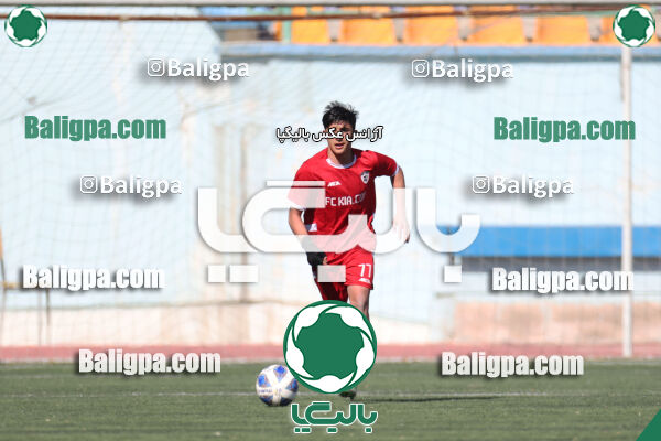 استقلال 1 - 1 کیا