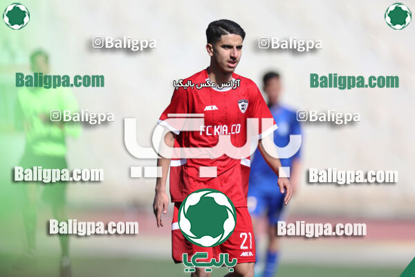 استقلال 1 - 1 کیا