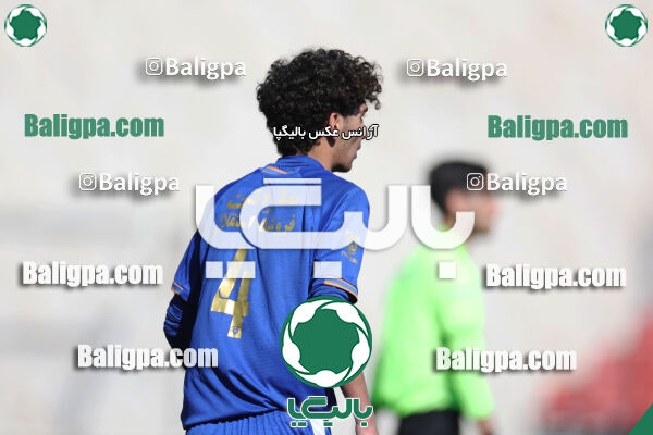 استقلال 1 - 1 کیا