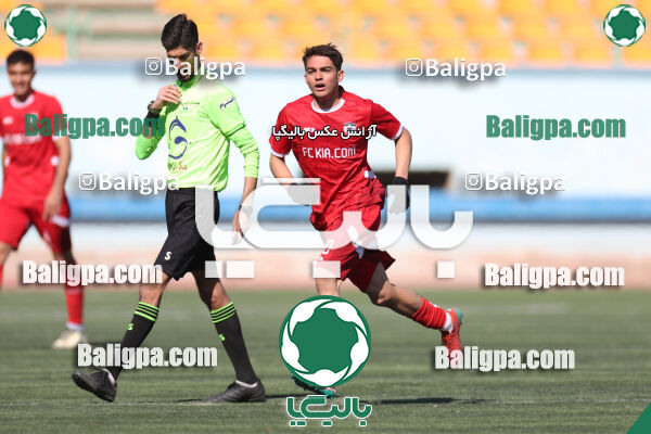 استقلال 1 - 1 کیا