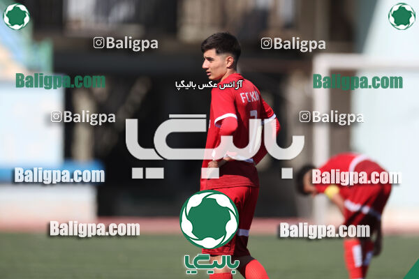 استقلال 1 - 1 کیا