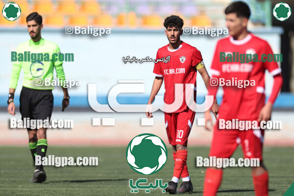 استقلال 1 - 1 کیا
