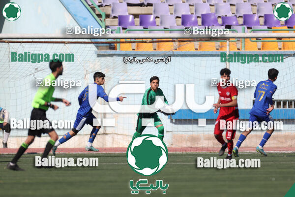 استقلال 1 - 1 کیا