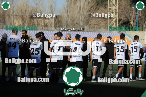 استقلال 1 - 1 کیا