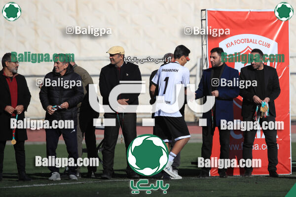 استقلال 1 - 1 کیا