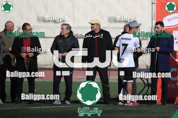 استقلال 1 - 1 کیا