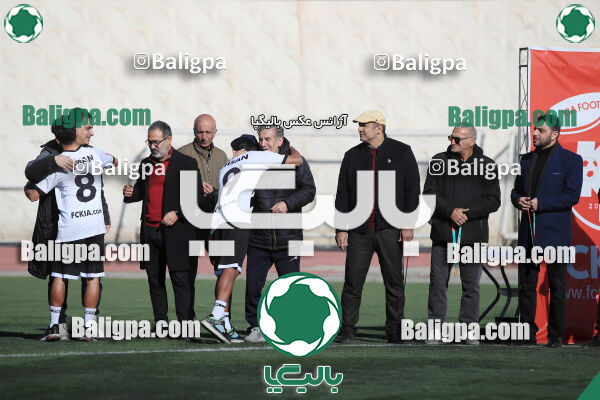 استقلال 1 - 1 کیا