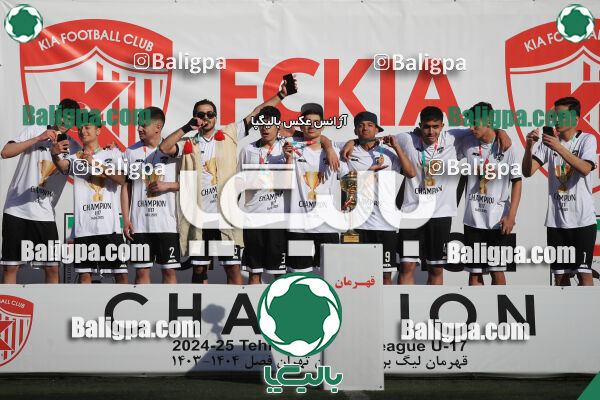 استقلال 1 - 1 کیا