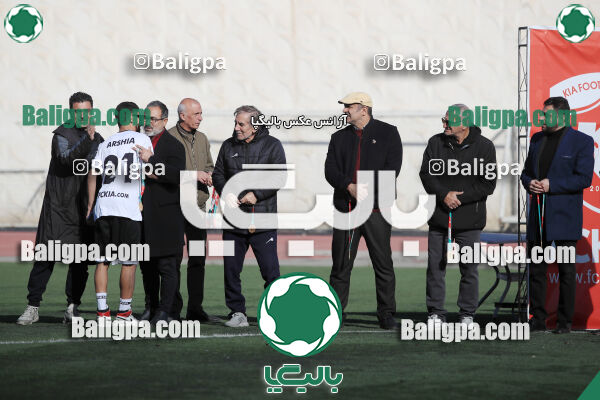 استقلال 1 - 1 کیا